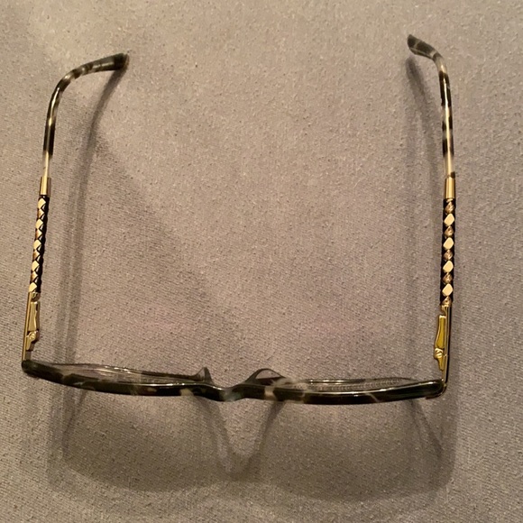 Glasses - Picture 3 of 8